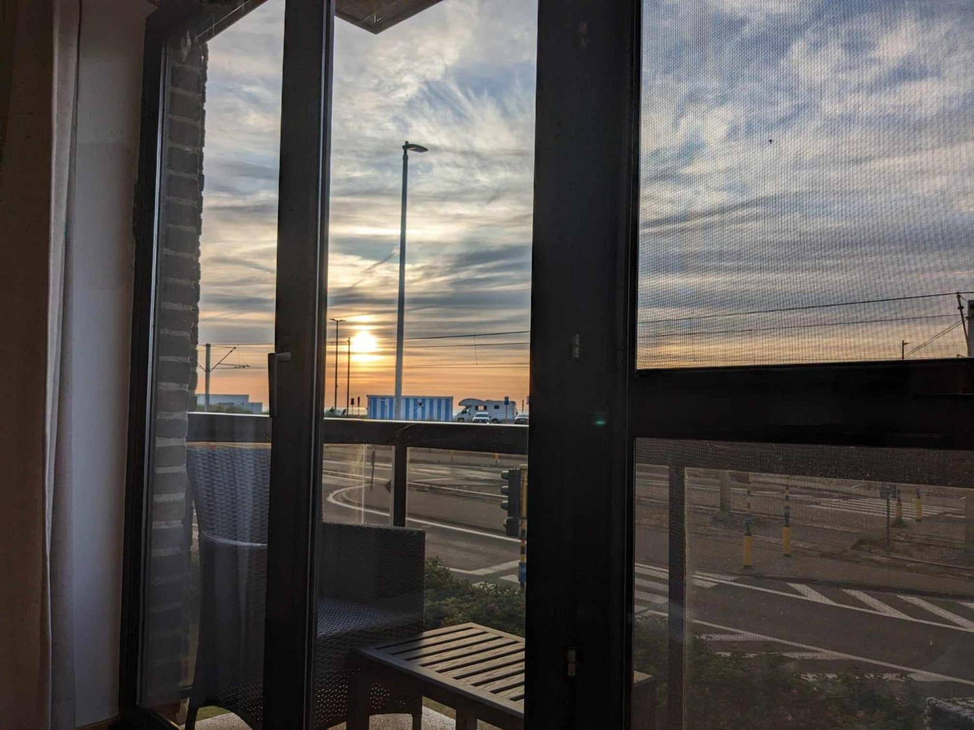 Vista Linda, Leuk Appartement Vlak Bij Zeedijk En Strand Ostend Luaran gambar