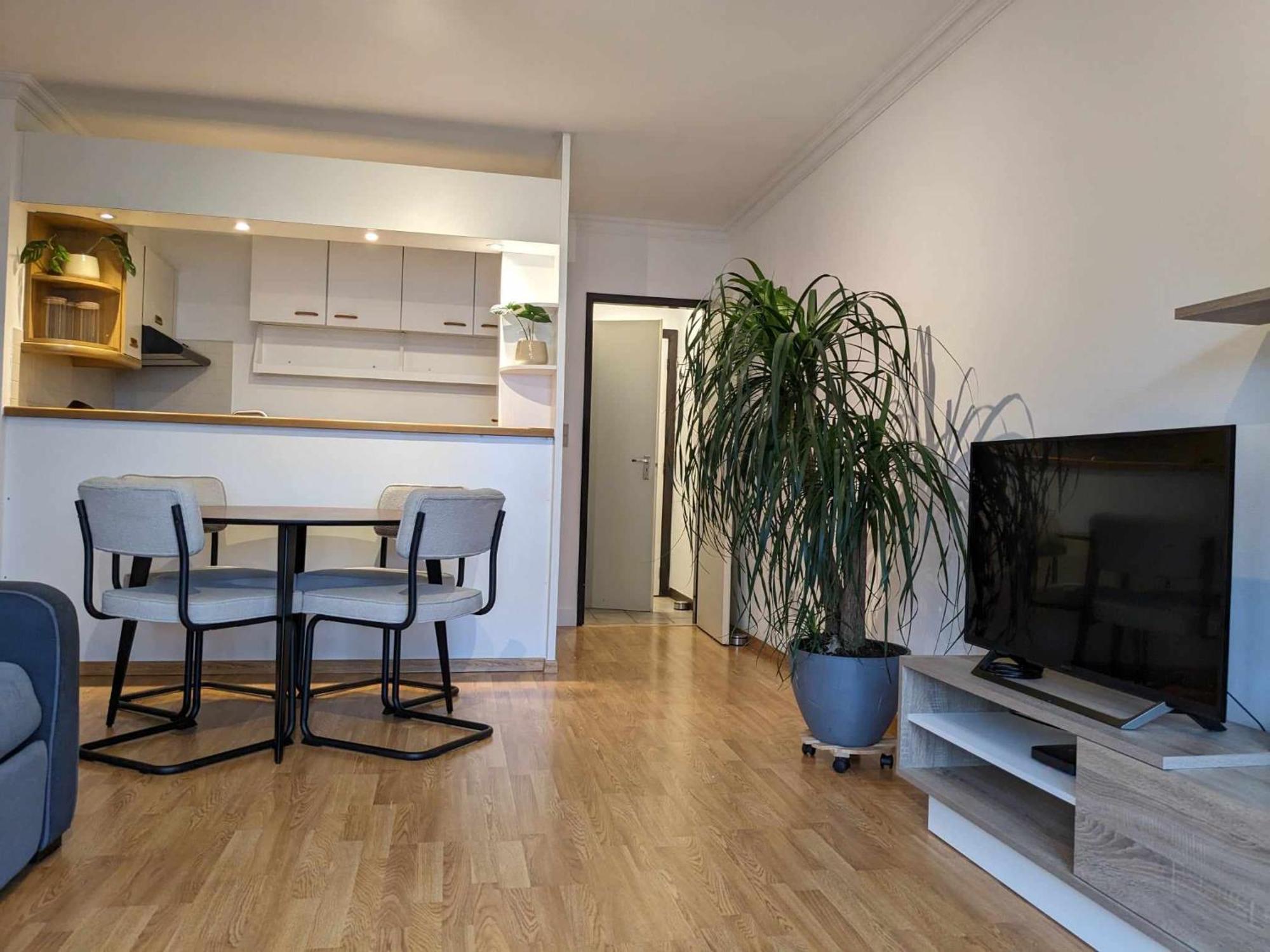 Vista Linda, Leuk Appartement Vlak Bij Zeedijk En Strand Ostend Luaran gambar